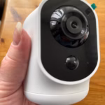 Caméra de surveillance intérieure Cococam 2K – PTZ, sur batterie photo review