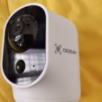 Caméra de surveillance intérieure Cococam 2K – PTZ, sur batterie photo review