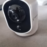 Caméra de surveillance intérieure Cococam 2K – PTZ, sur batterie photo review