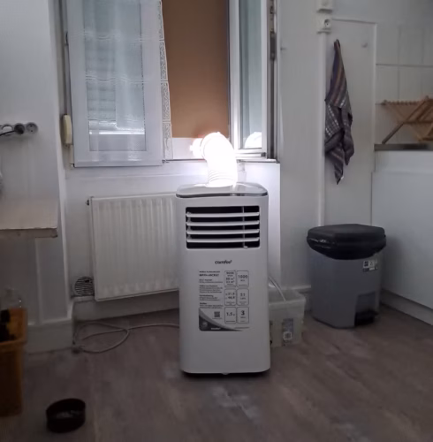 Climatiseur mobile Comfee Eco Friendly Pro 10000 BTU – classe A+, 33 m² photo review